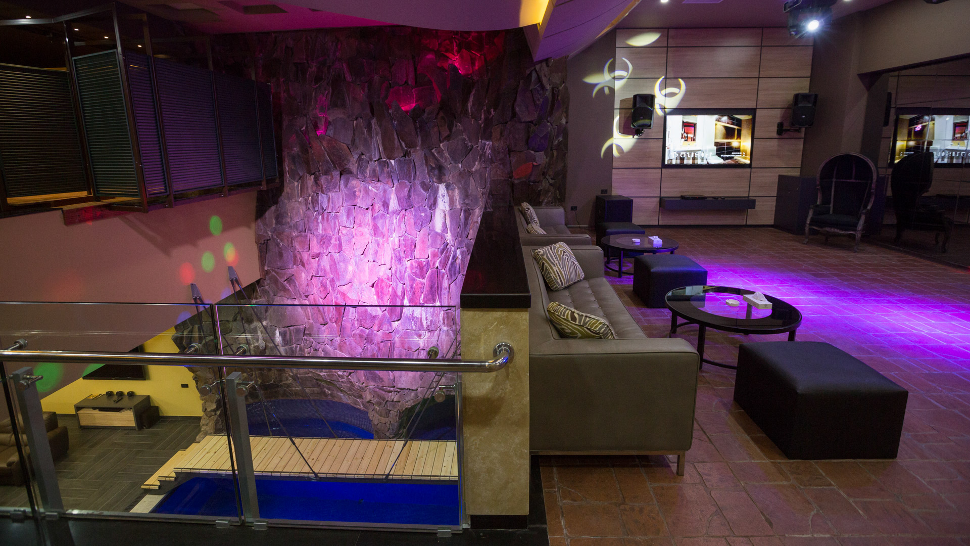 ծղոտներ ռոյալ